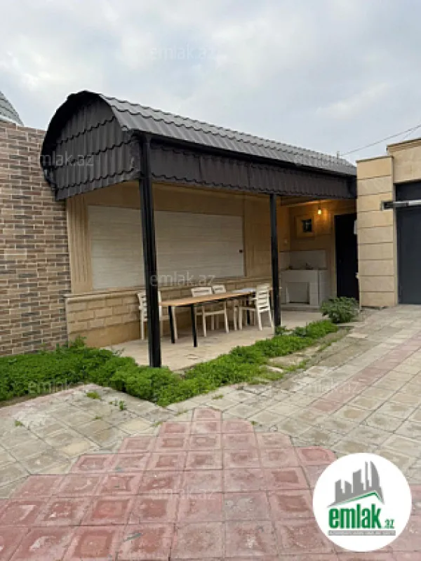 Satılır 5 otaqlı həyət evi 210 m²