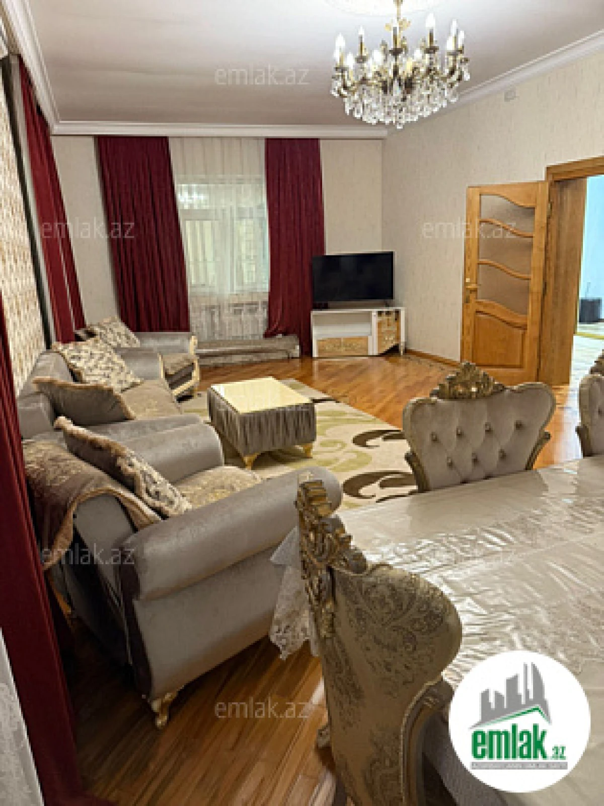 Satılır 5 otaqlı həyət evi 210 m²