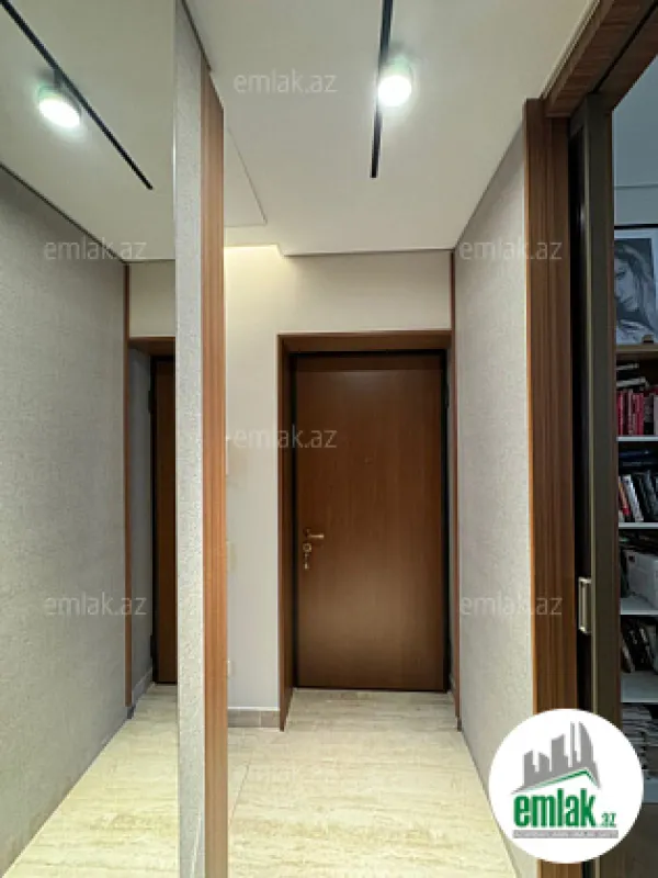 Satılır 2 otaqlı köhnə tikili 65 m²