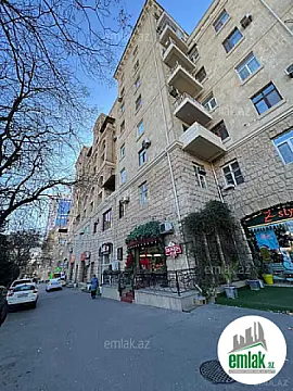 Satılır 2 otaqlı köhnə tikili 65 m² — Bakı 2 otaq 65.00 m²