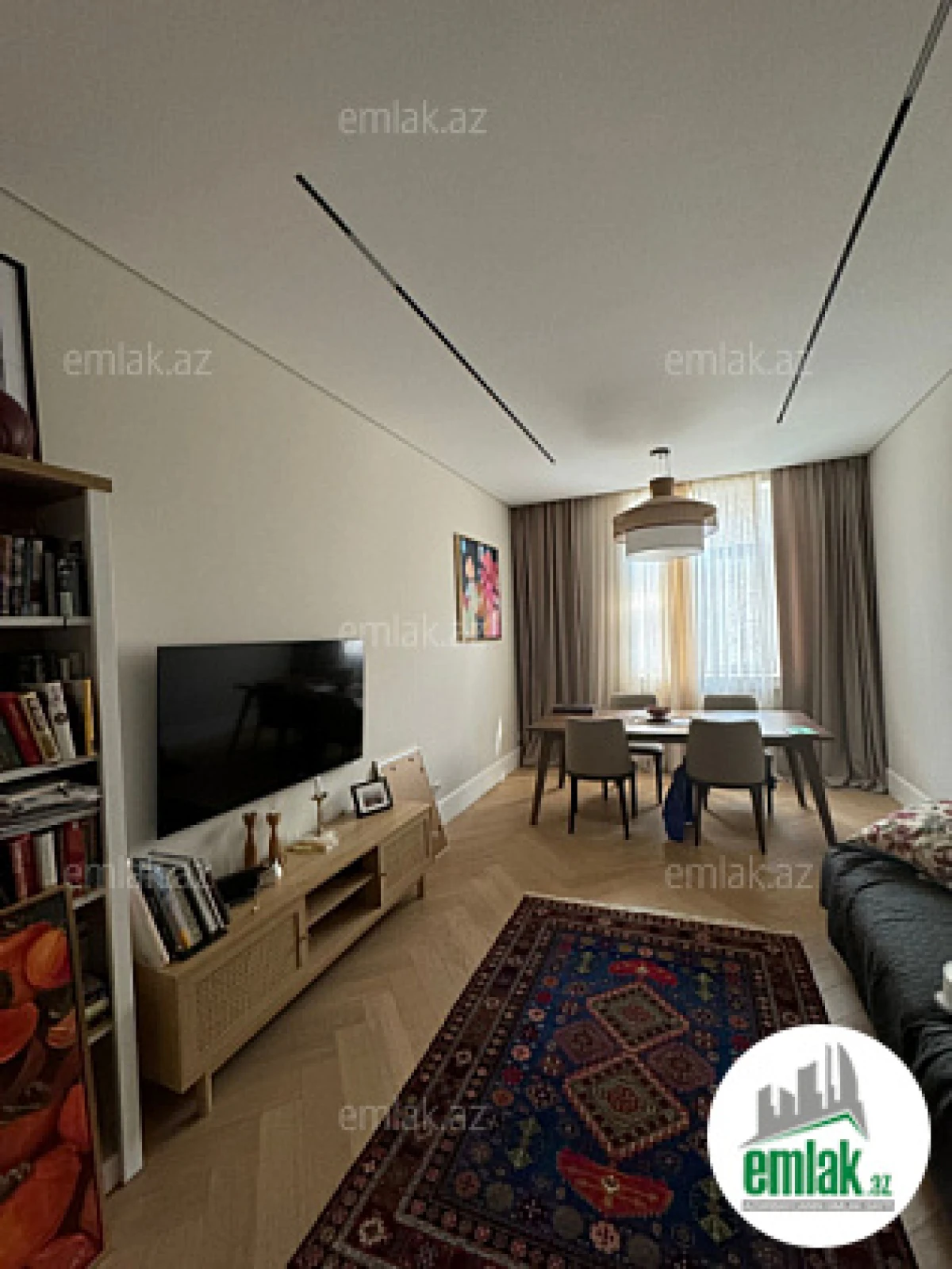 Satılır 2 otaqlı köhnə tikili 65 m²