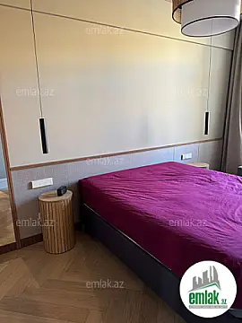 Satılır 2 otaqlı köhnə tikili 65 m²