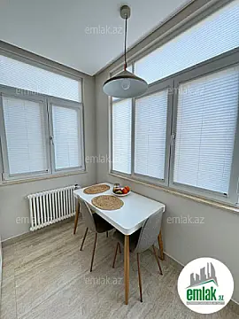 Satılır 2 otaqlı köhnə tikili 65 m²