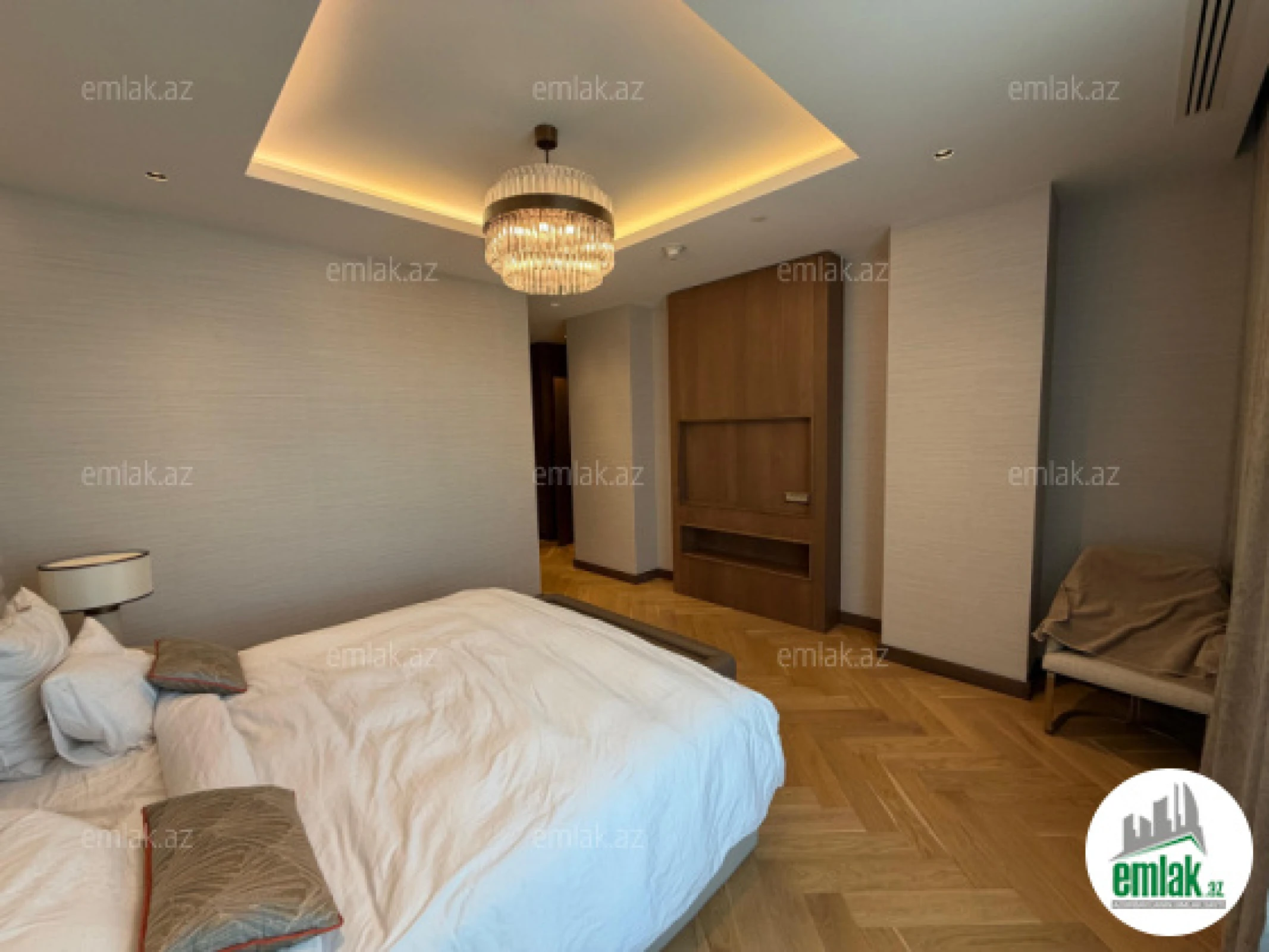 Satılır 2 otaqlı yeni tikili 100 m²