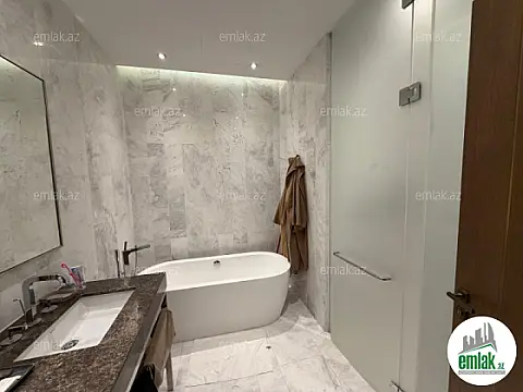 Satılır 2 otaqlı yeni tikili 100 m²