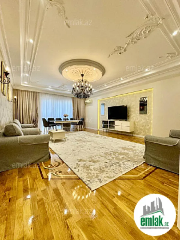 Satılır 4 otaqlı yeni tikili 230 m²