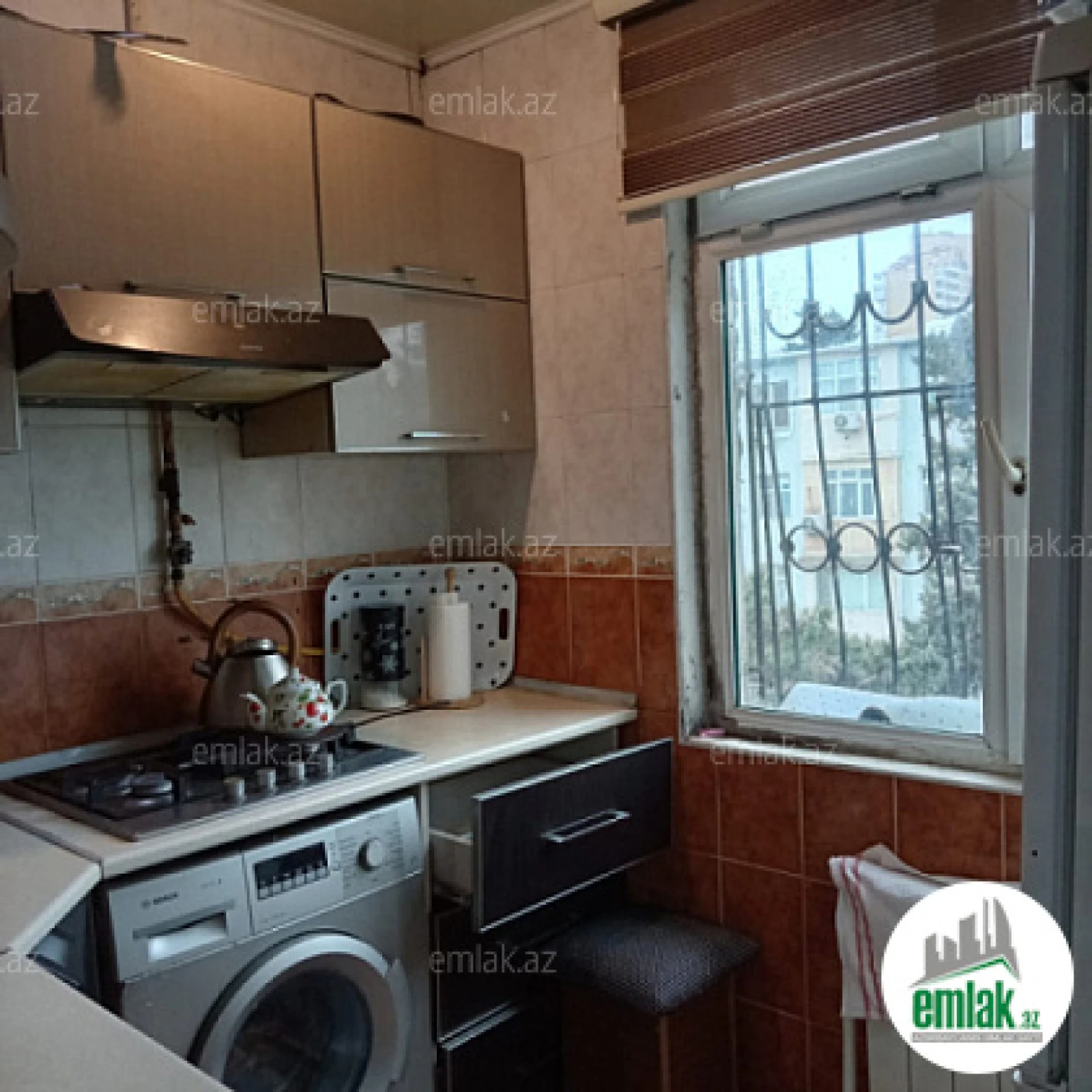 Satılır 3 otaqlı köhnə tikili 80 m²