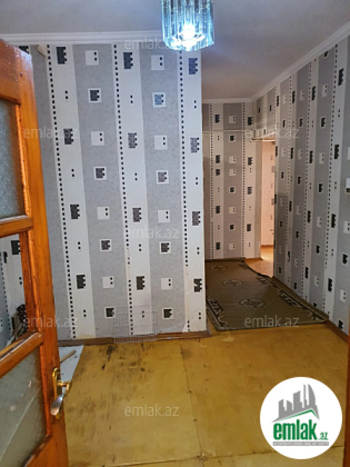 Satılır 4 otaqlı köhnə tikili 80 m²