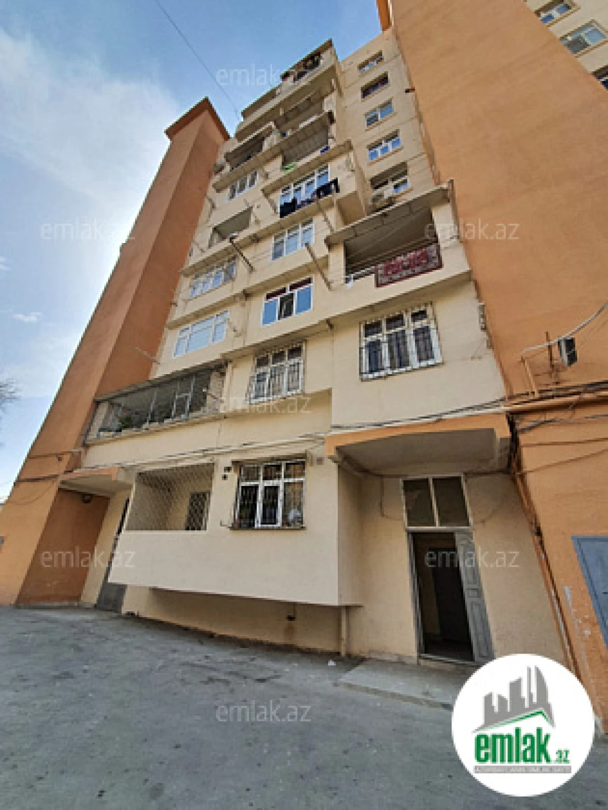 Satılır 4 otaqlı köhnə tikili 80 m²