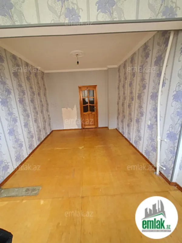 Satılır 4 otaqlı köhnə tikili 80 m²