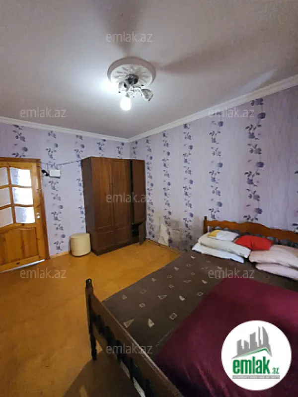 Satılır 4 otaqlı köhnə tikili 80 m²