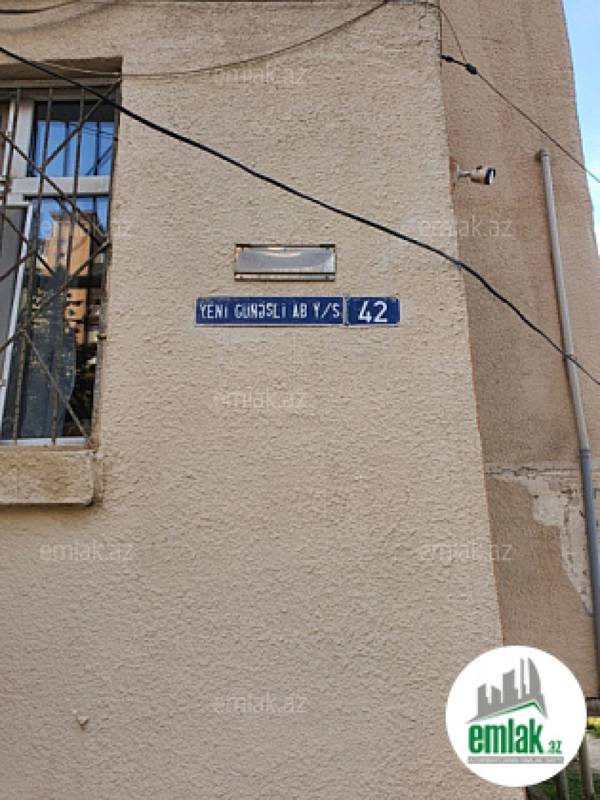 Satılır 4 otaqlı köhnə tikili 80 m²