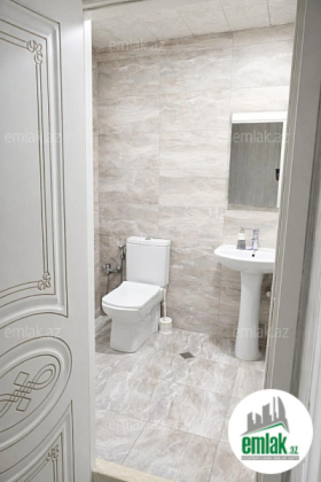 Satılır 3 otaqlı yeni tikili 75 m²