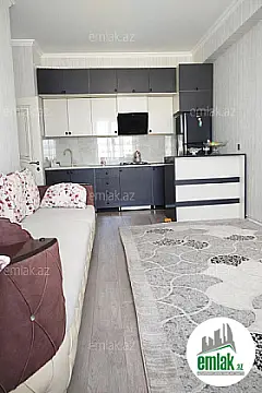Satılır 3 otaqlı yeni tikili 75 m²