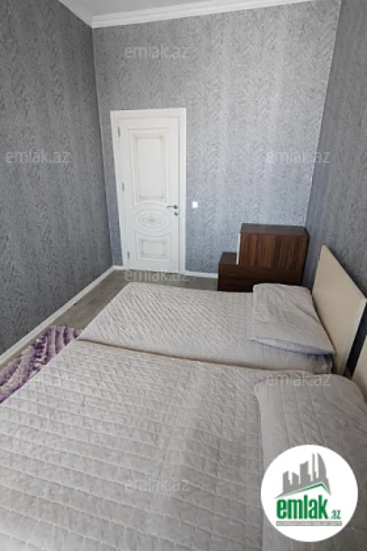 Satılır 3 otaqlı yeni tikili 75 m²