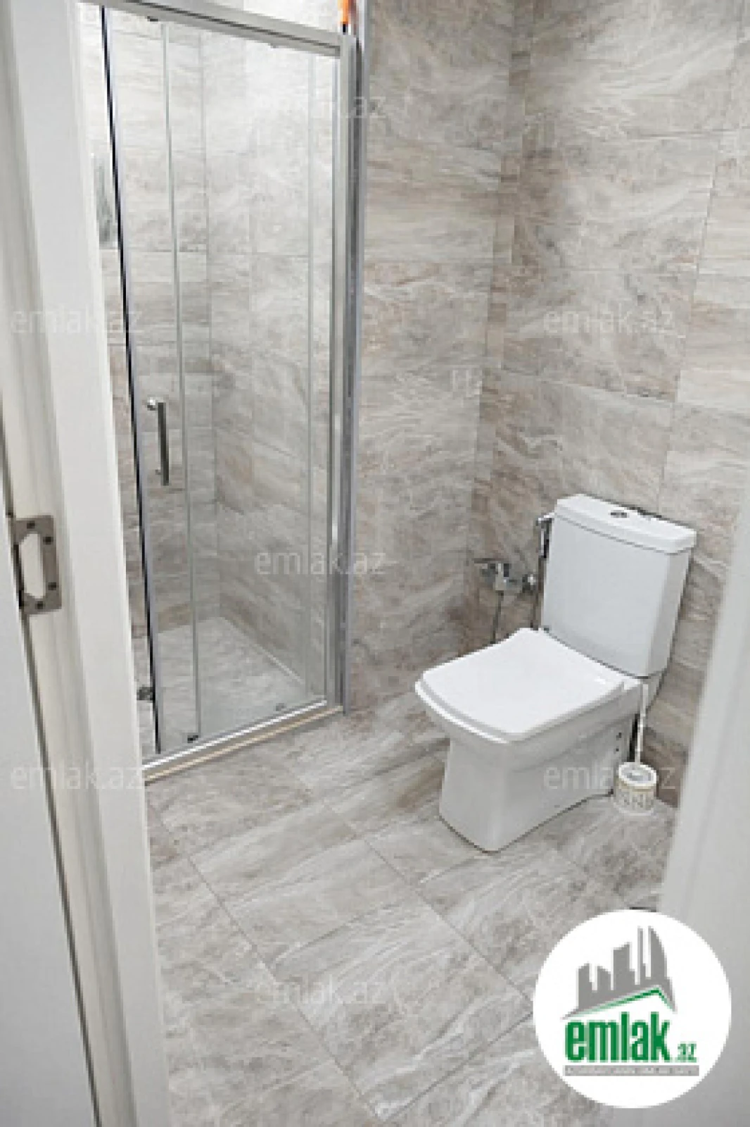 Satılır 3 otaqlı yeni tikili 75 m²