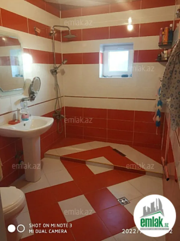 Satılır 4 otaqlı həyət evi 125 m²