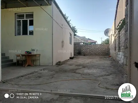 Satılır 4 otaqlı həyət evi 125 m²