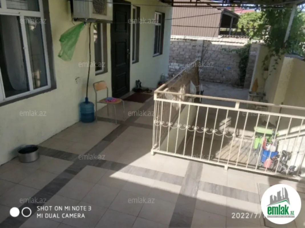 Satılır 4 otaqlı həyət evi 125 m²