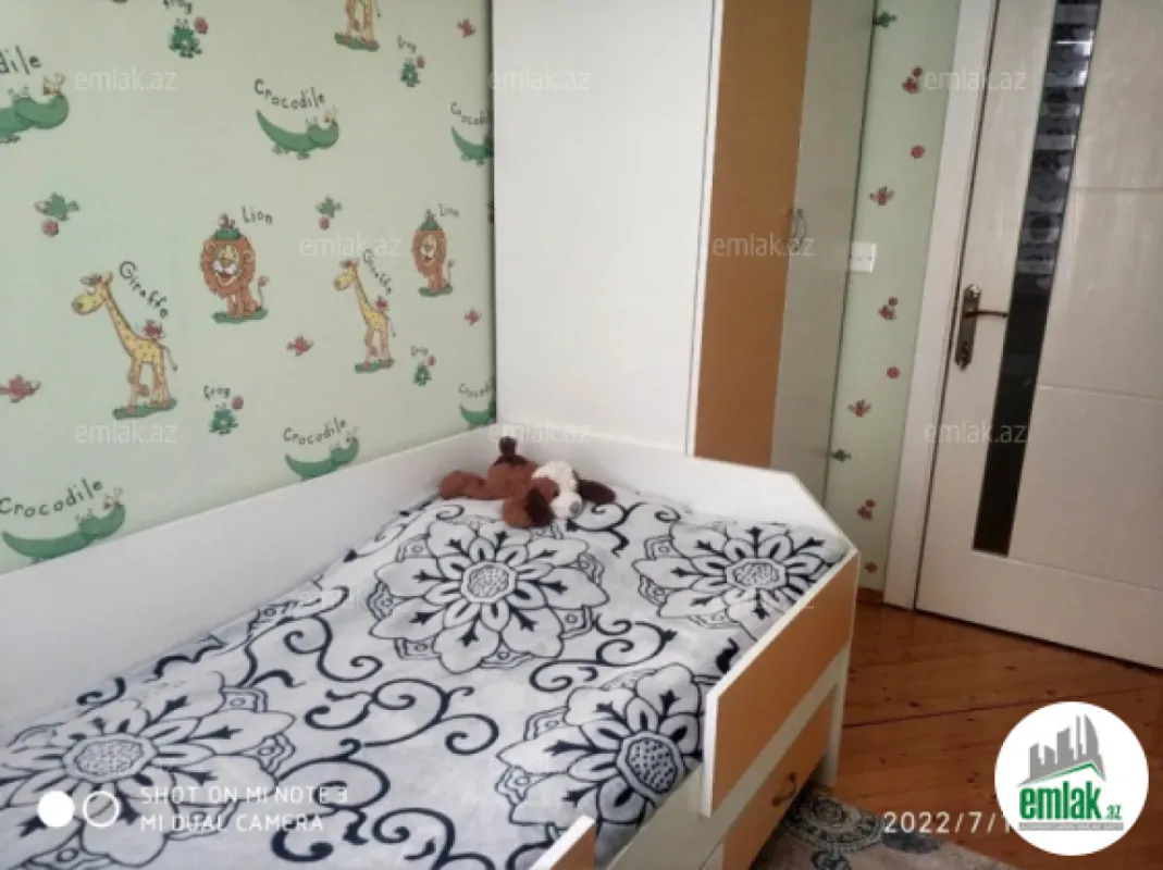 Satılır 4 otaqlı həyət evi 125 m²