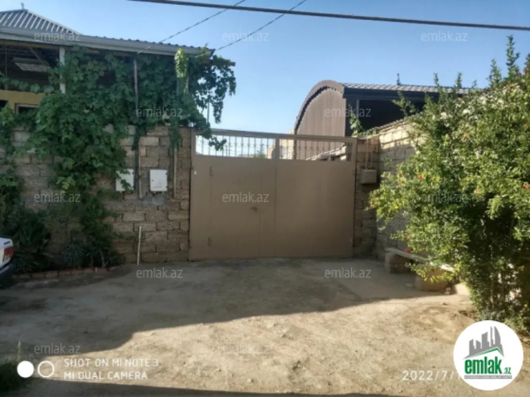 Satılır 4 otaqlı həyət evi 125 m²