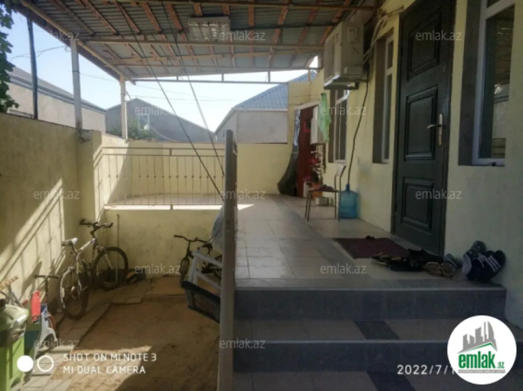 Satılır 4 otaqlı həyət evi 125 m²