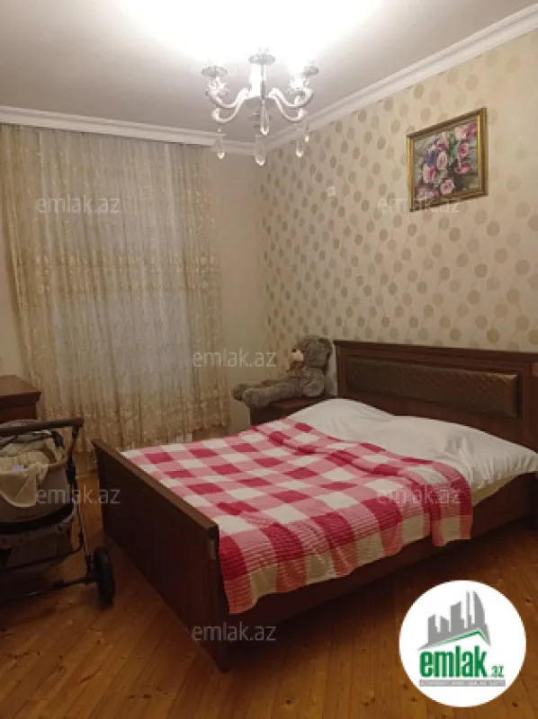 Satılır 4 otaqlı həyət evi 125 m²