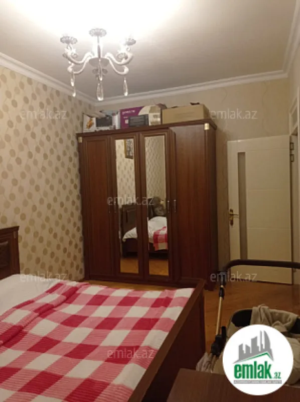 Satılır 4 otaqlı həyət evi 125 m²