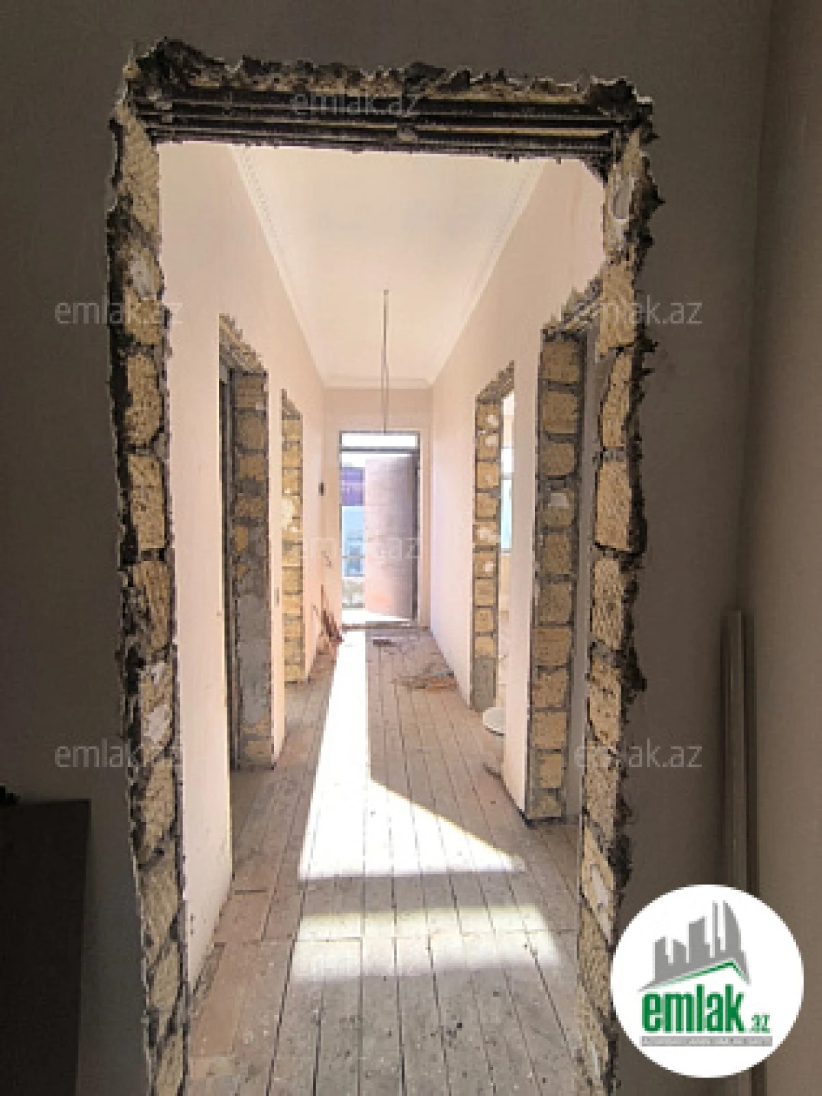 Satılır 5 otaqlı həyət evi 140 m²