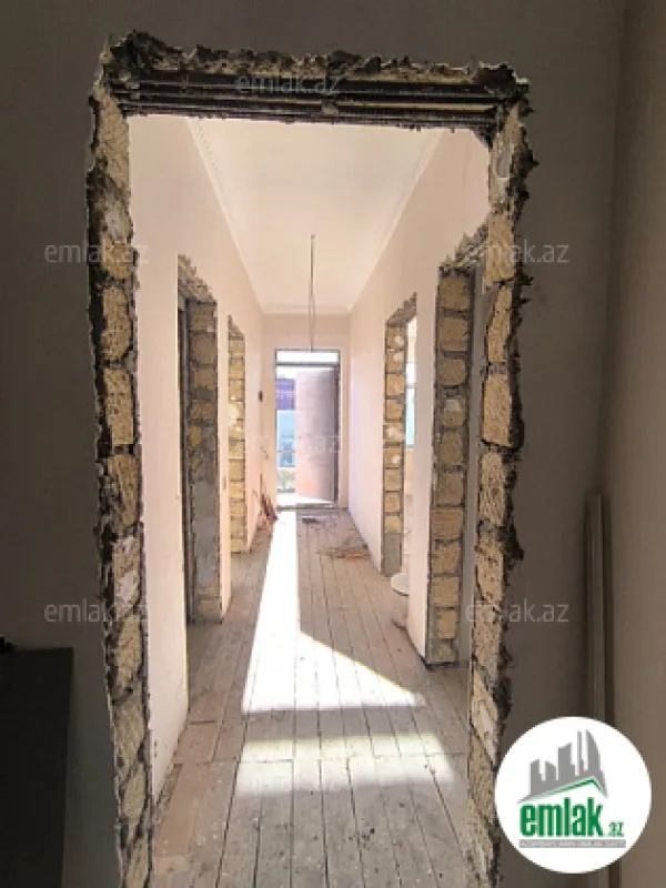 Satılır 5 otaqlı həyət evi 140 m²