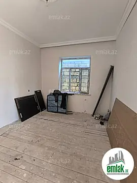 Satılır 5 otaqlı həyət evi 140 m²