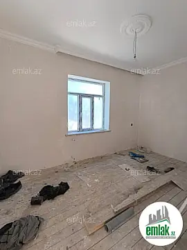 Satılır 5 otaqlı həyət evi 140 m²