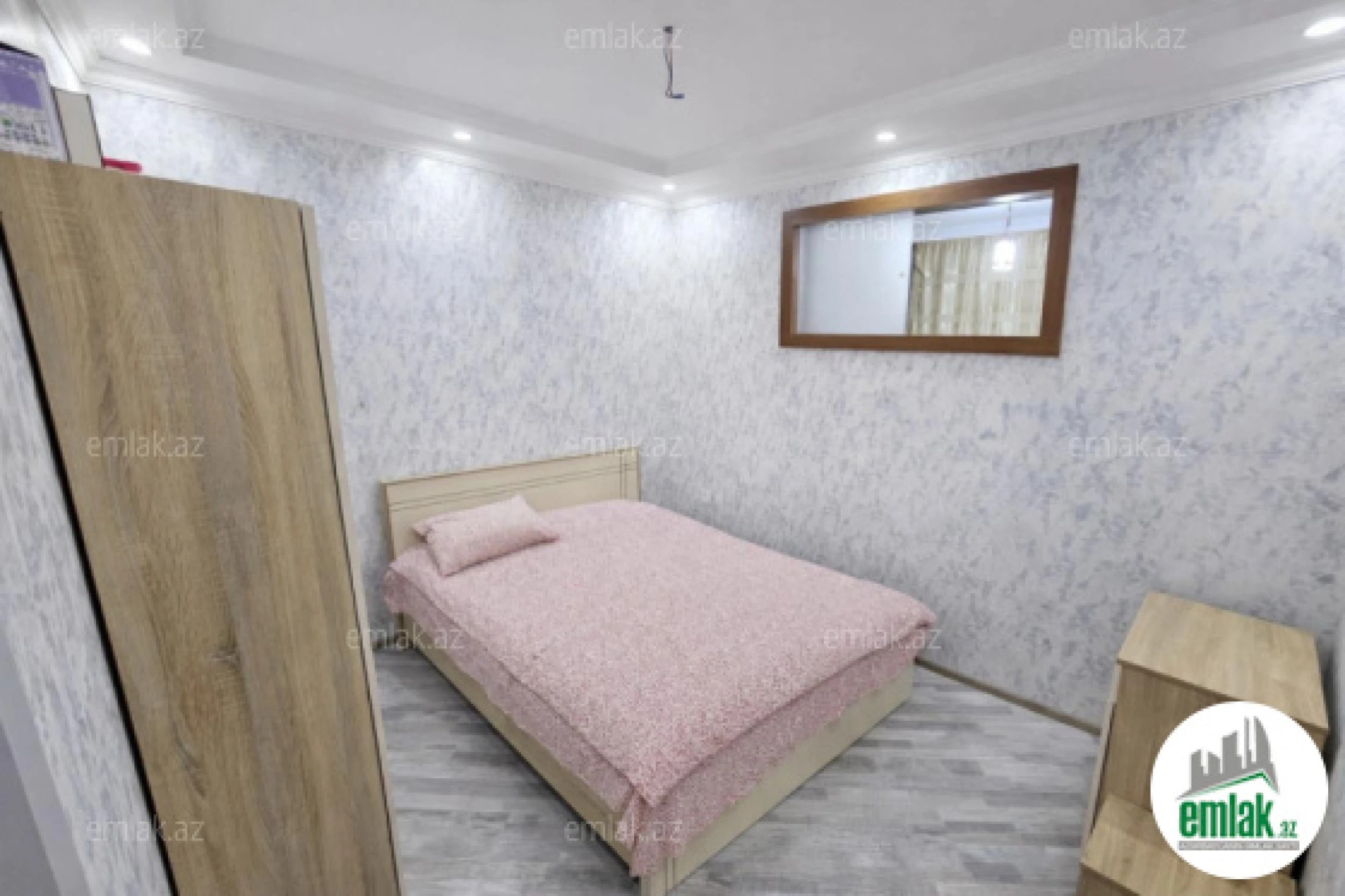 Satılır 3 otaqlı yeni tikili 80 m²