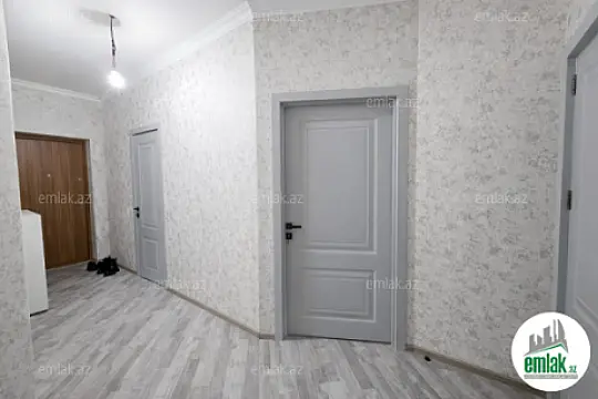 Satılır 3 otaqlı yeni tikili 80 m²