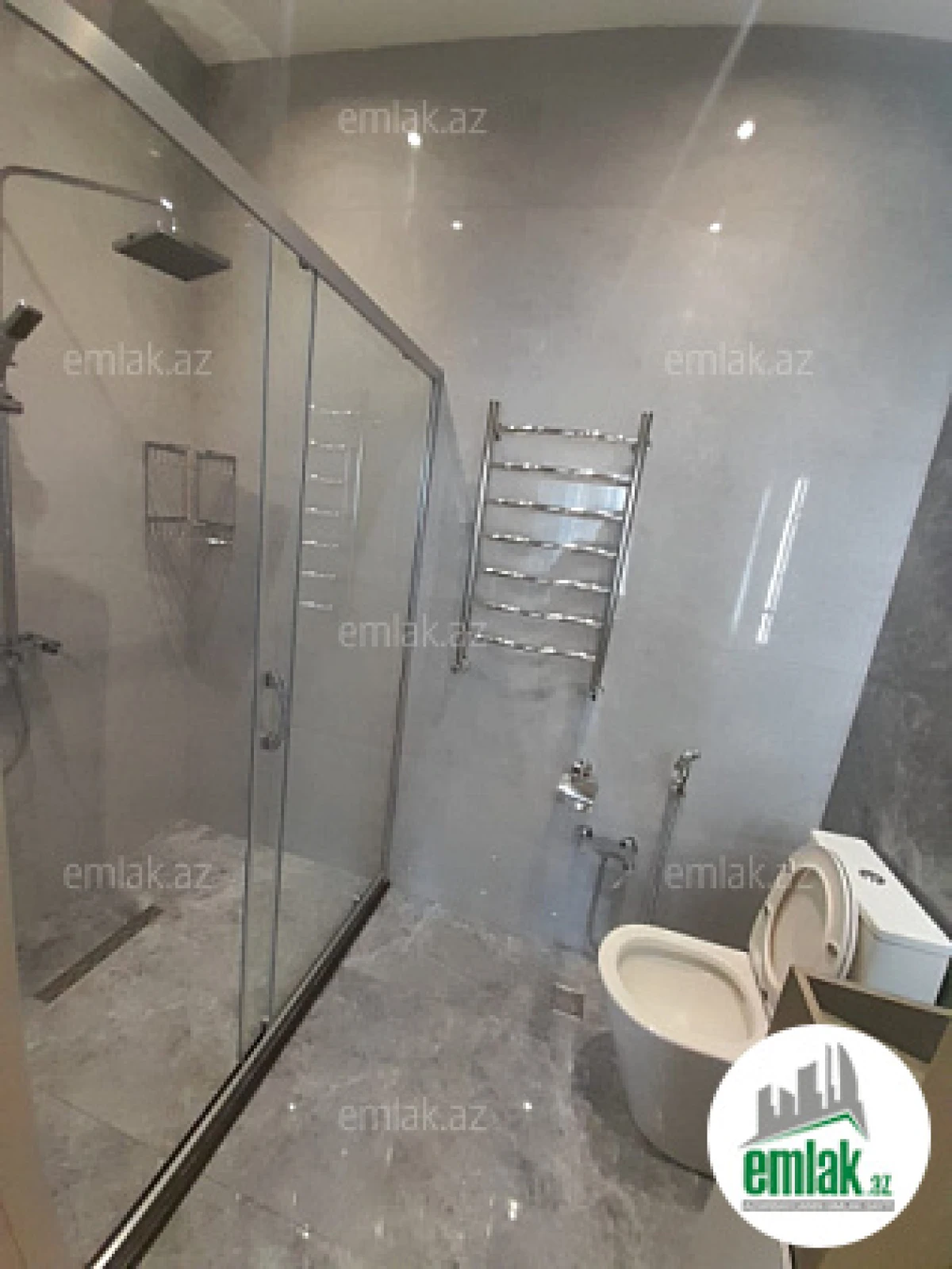 Satılır 3 otaqlı yeni tikili 128 m²