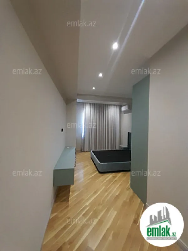 Satılır 3 otaqlı yeni tikili 128 m²