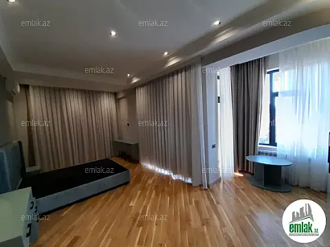 Satılır 3 otaqlı yeni tikili 128 m²