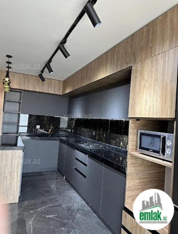 Satılır 2 otaqlı yeni tikili 80 m²