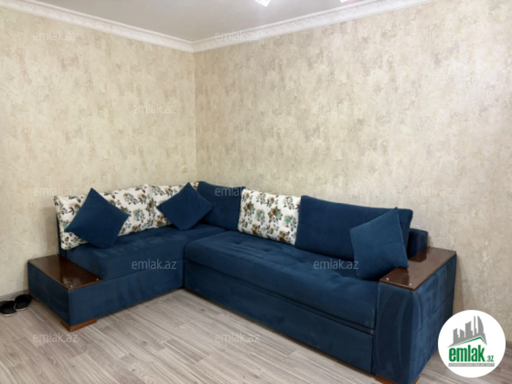 Satılır 1 otaqlı köhnə tikili 30 m²