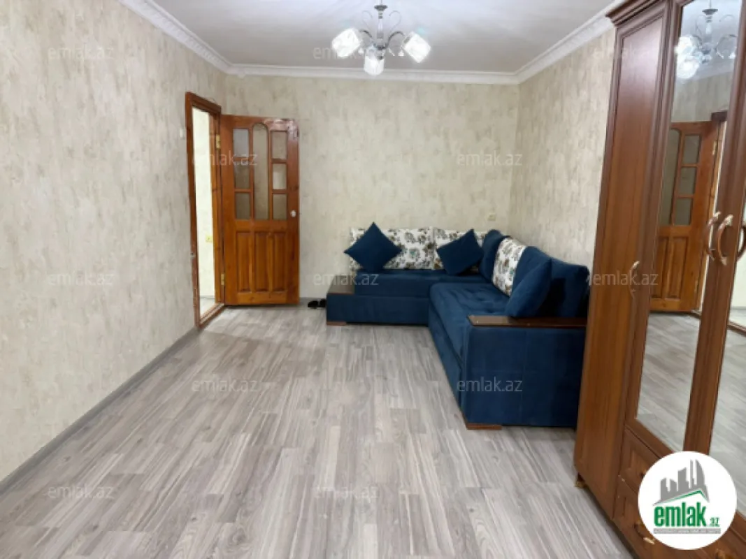Satılır 1 otaqlı köhnə tikili 30 m²