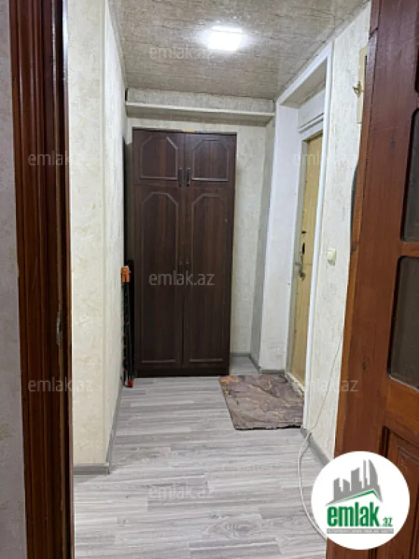 Satılır 1 otaqlı köhnə tikili 30 m²