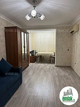 Satılır 1 otaqlı köhnə tikili 30 m²