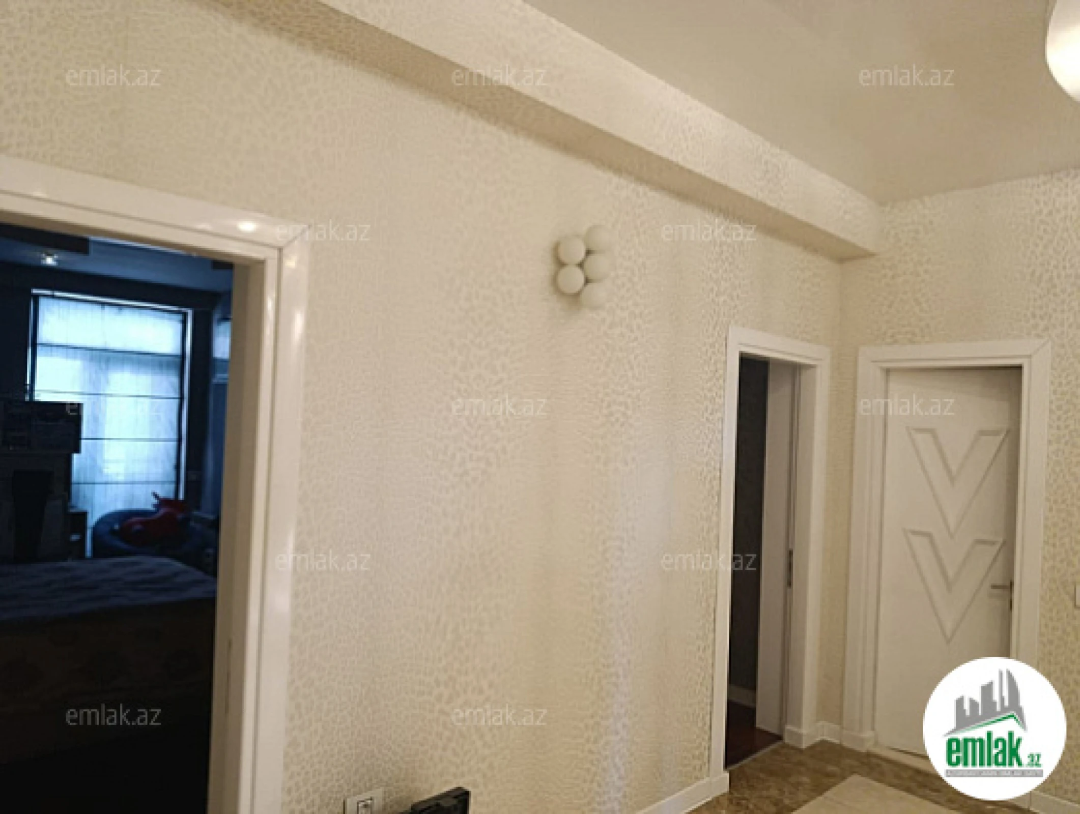 Satılır 4 otaqlı yeni tikili 196 m²