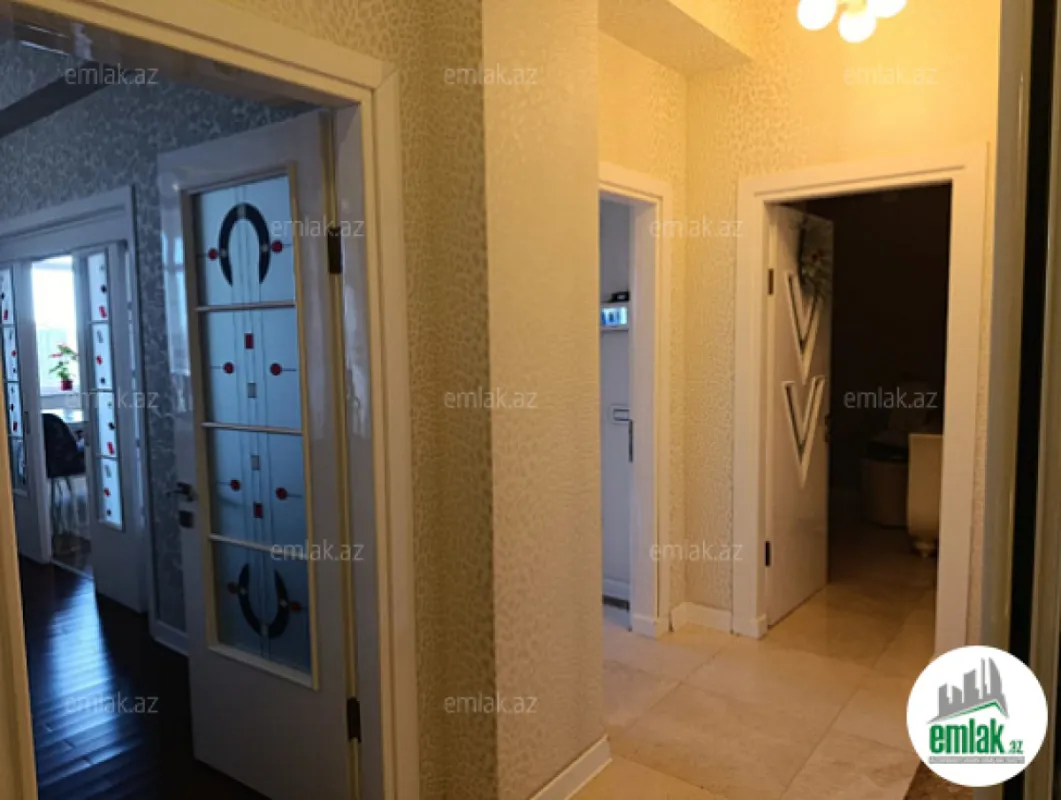 Satılır 4 otaqlı yeni tikili 196 m²