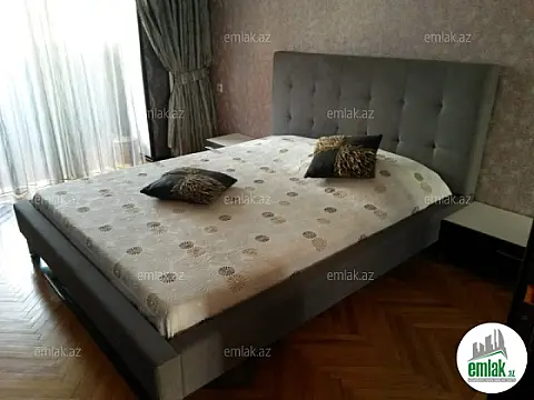 Satılır 2 otaqlı köhnə tikili 65 m²