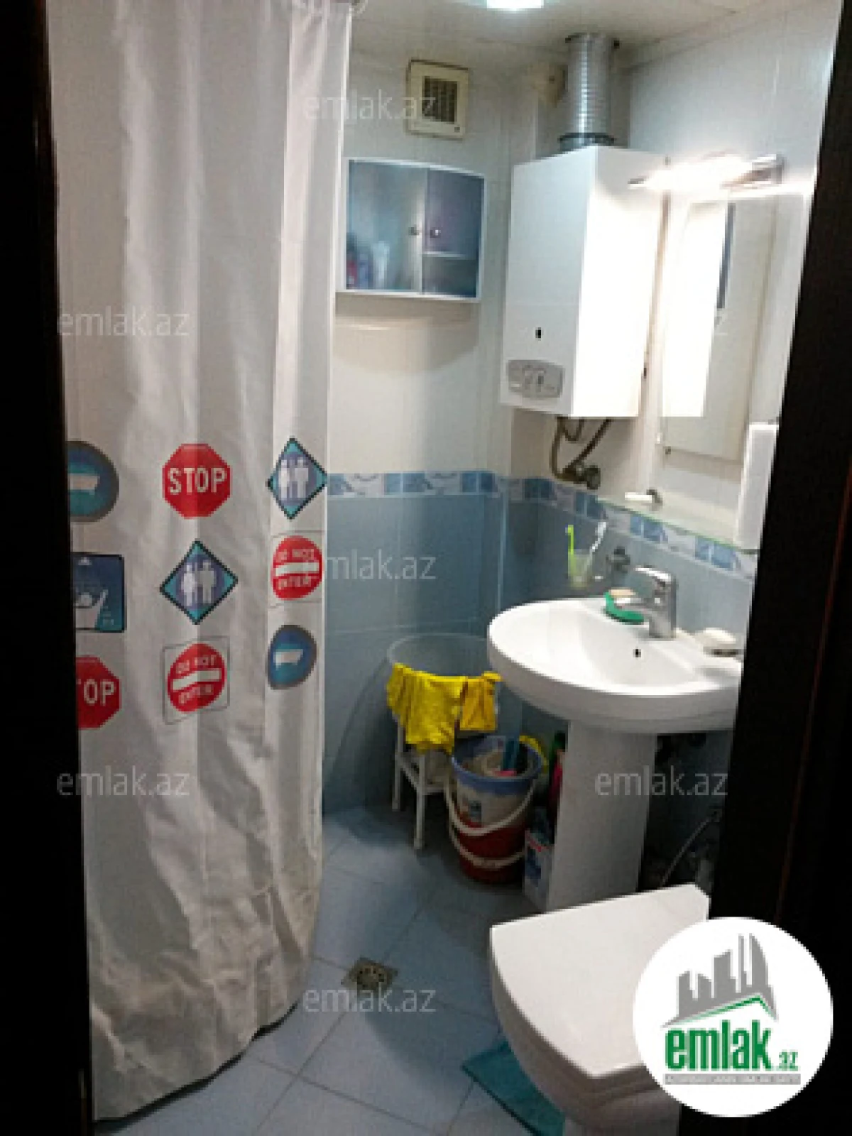 Satılır 2 otaqlı köhnə tikili 65 m²