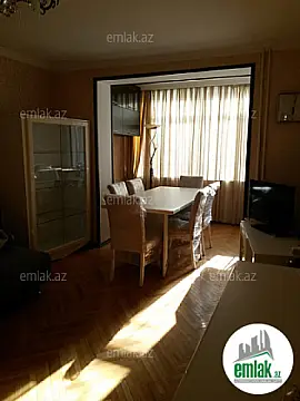 Satılır 2 otaqlı köhnə tikili 65 m²