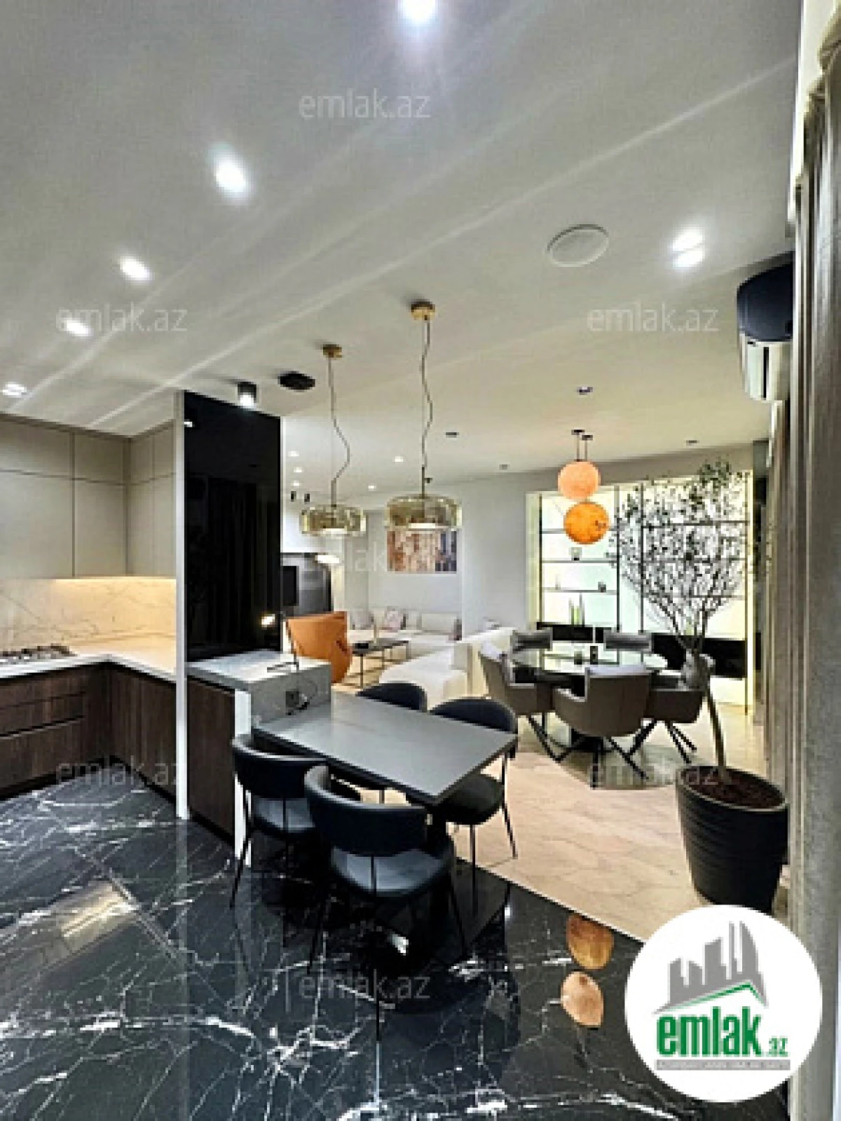 Satılır 3 otaqlı yeni tikili 149 m²