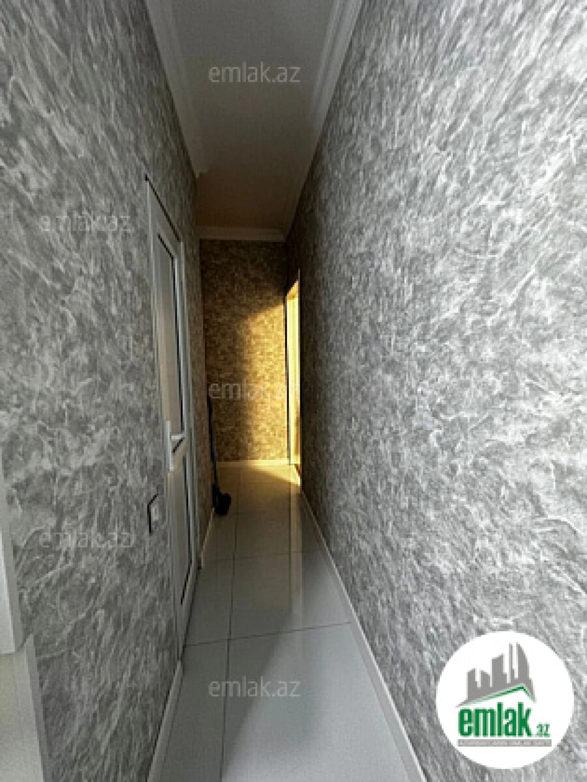 Satılır 2 otaqlı köhnə tikili 50 m²