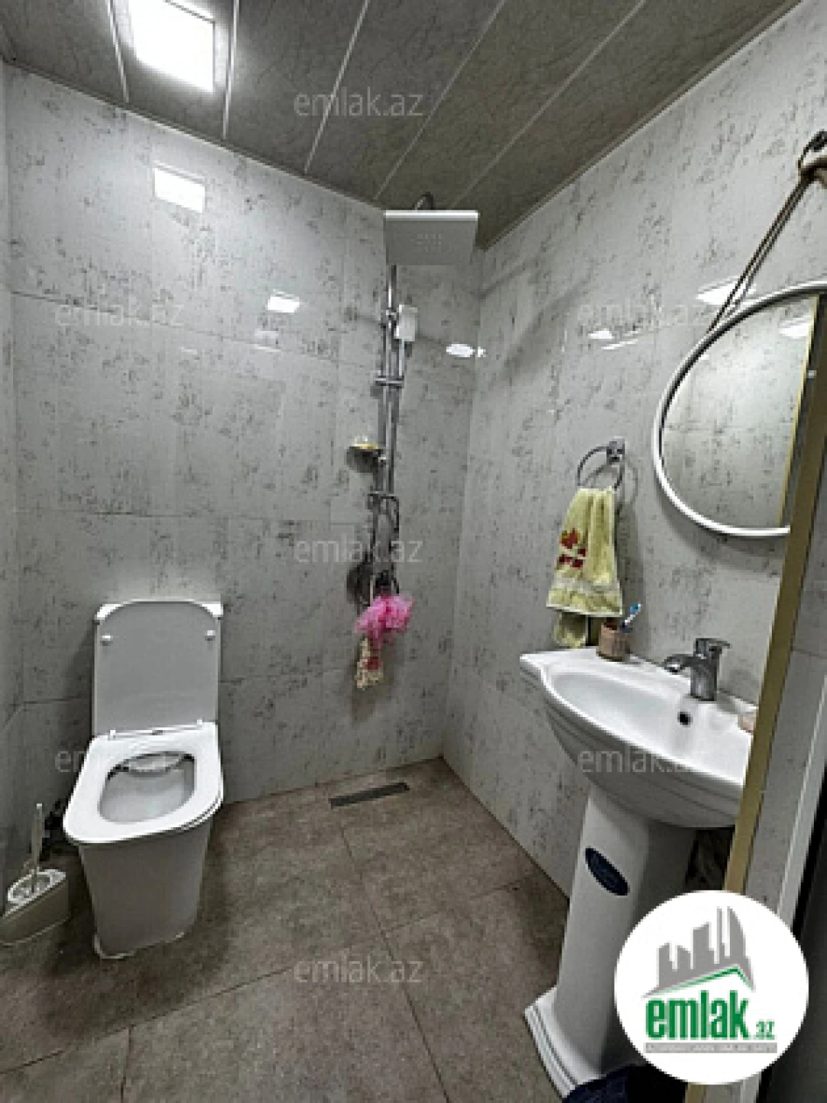 Satılır 2 otaqlı köhnə tikili 50 m²